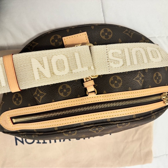 BNWT- Louis Vuitton Highrise MNG crossbody- bumbag - Picture 10 of 16